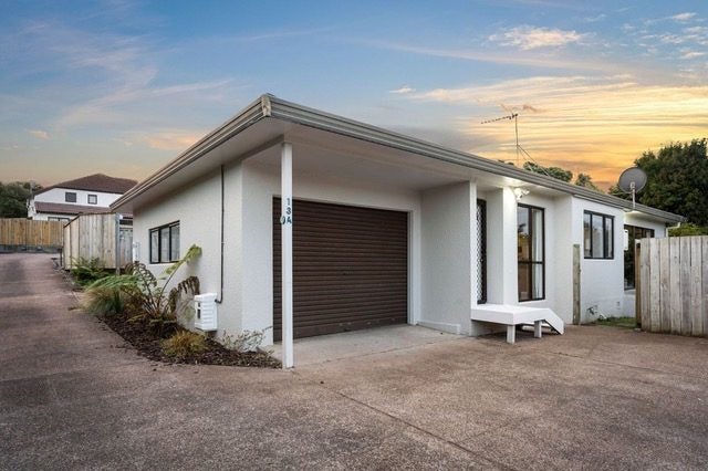 13A Fickling Avenue, Mount Roskill, Auckland - Carousel 1