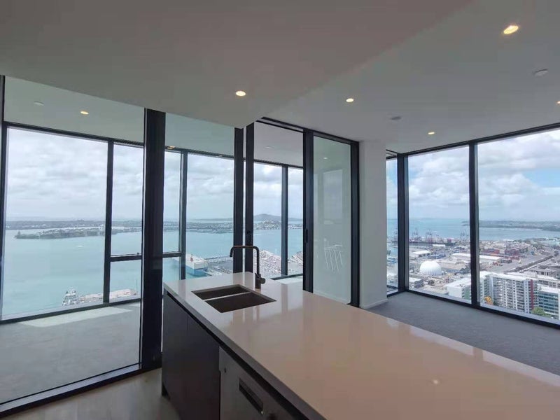 3703/10 Commerce Street, Auckland Central, Auckland - Carousel 1