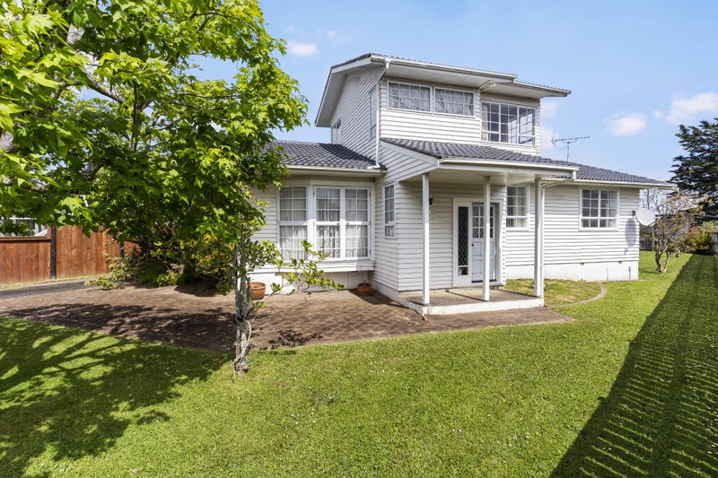 109 Edgewater Drive, Pakuranga, Auckland - Carousel 2