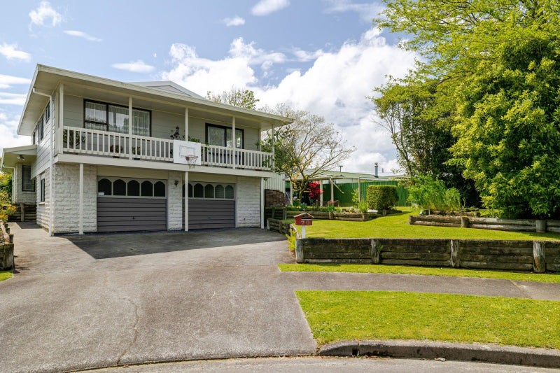 70 Fairview Avenue, Feilding, Feilding - Carousel 1