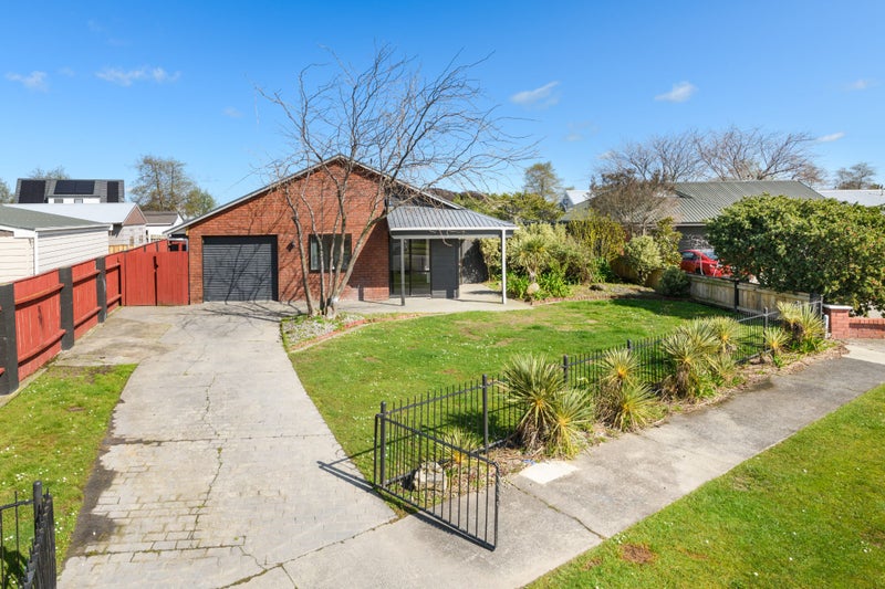 20 Colonial Place, Kelvin Grove, Palmerston North - Carousel 2