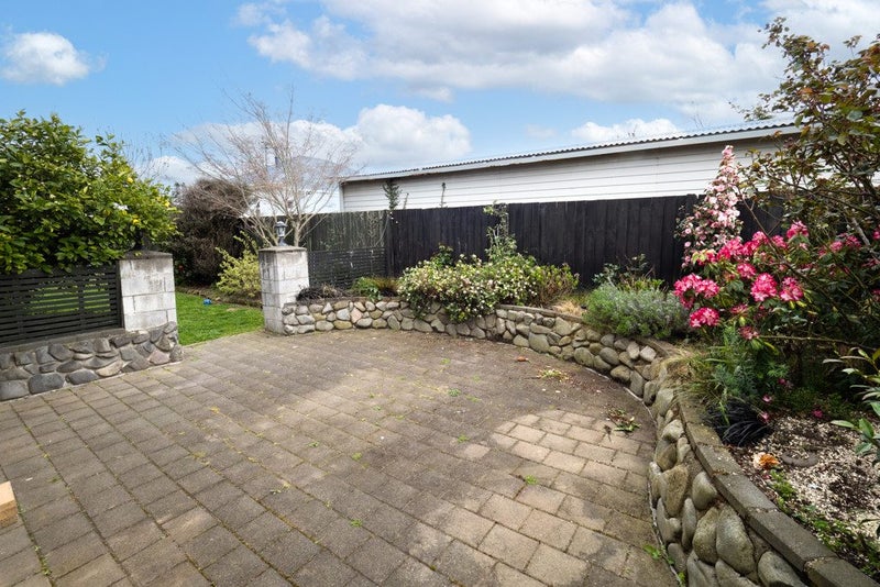 25 Peter Street, Ashburton - Carousel 15