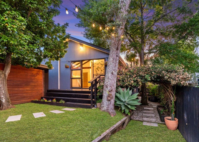 63B Woodward Road, Mount Albert, Auckland - Carousel 1