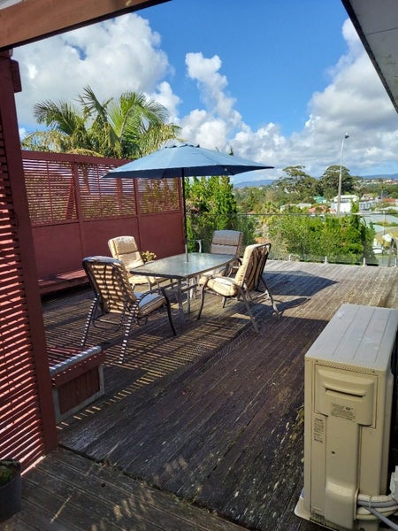 15 Van Dyke Pl, West Harbour, Waitakere City, Auckland - Carousel 2