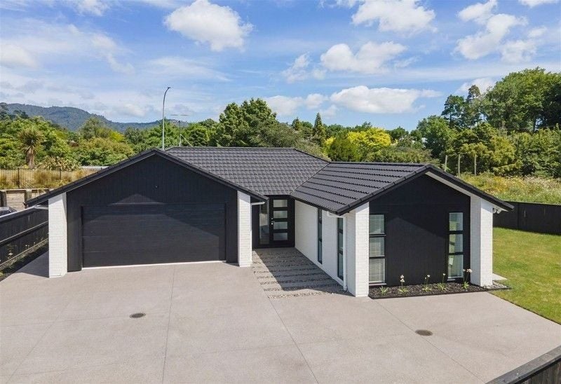9 Mural Drive, Katikati, Katikati - Carousel 1