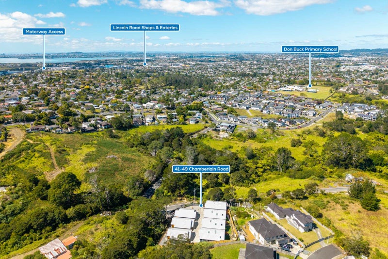 41B Chamberlain Road, Massey, Auckland - Carousel 24