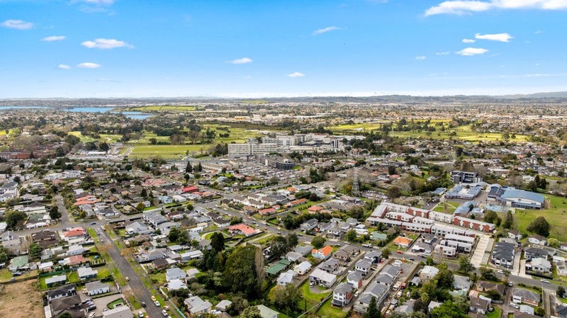 3/13 Earlsworth Road, Mangere East, Auckland - Carousel 50