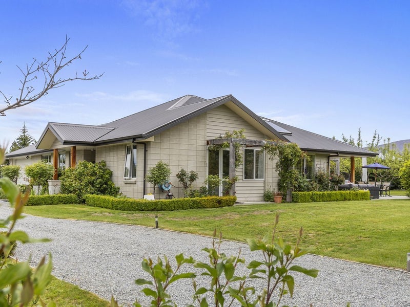 203 Glen Lyon Road, Twizel, Twizel - Carousel 1