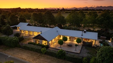 5 Bradleigh Park, Blenheim - Carousel 1