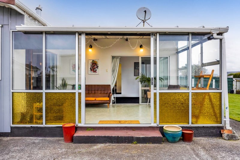 2 Tawa Street, Hawera - Carousel 2