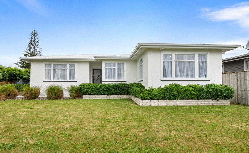 7 Forbury Avenue, Takaro, Palmerston North - Carousel 2
