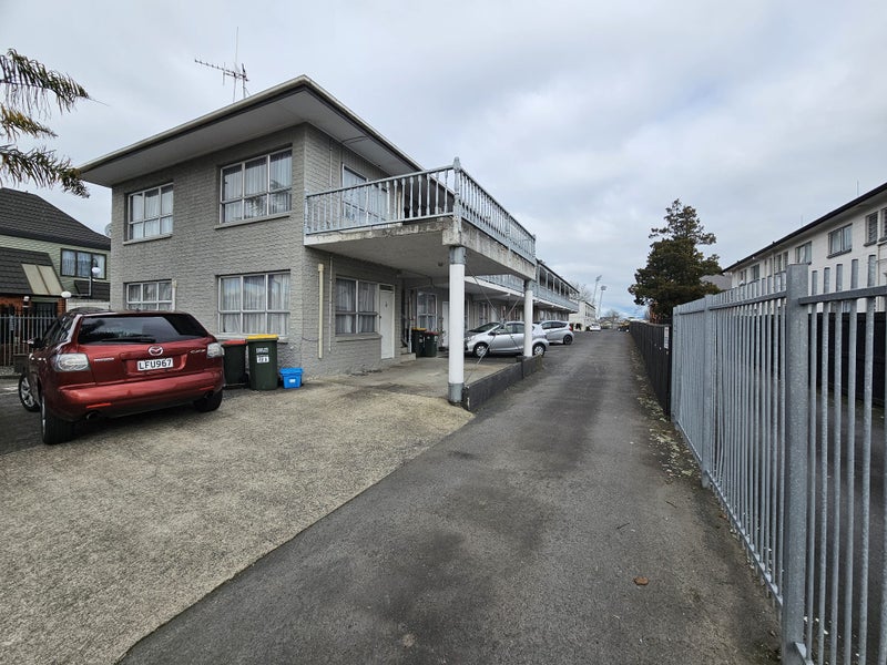 12/191 Ulster Street, Whitiora, Hamilton - Carousel 1