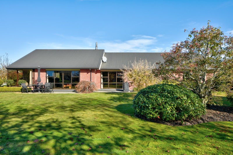 3 Raeburn Place, Gore, Gore - Carousel 1