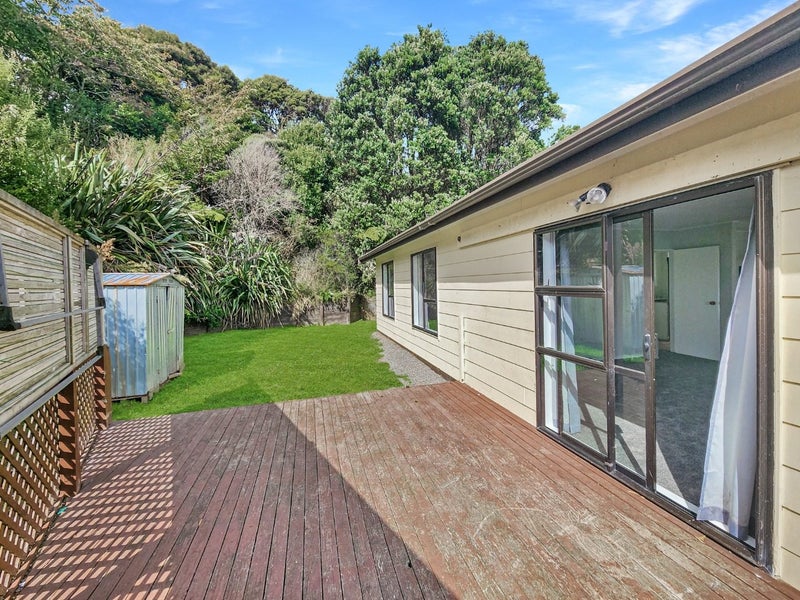 154 Sievers Grove, Cannons Creek, Porirua, Wellington - Carousel 15