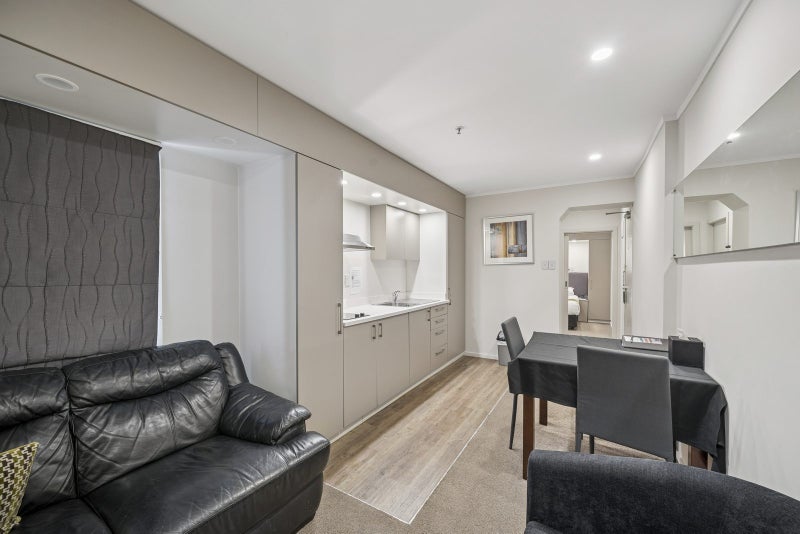 6D/35 Johnston Street, Wellington Central, Wellington - Carousel 2