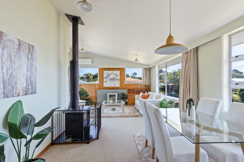 29 Awanui Street, Merrilands, New Plymouth - Carousel 2