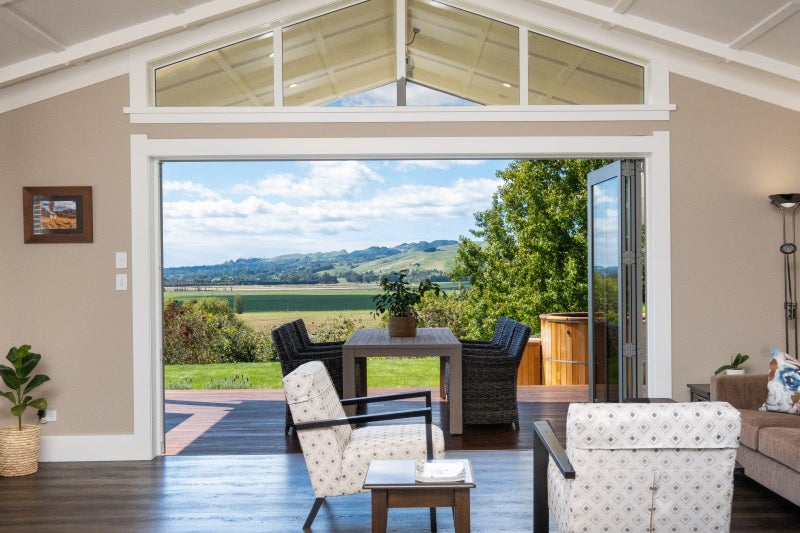 89 Enfield Drive, Pakipaki - Carousel 2