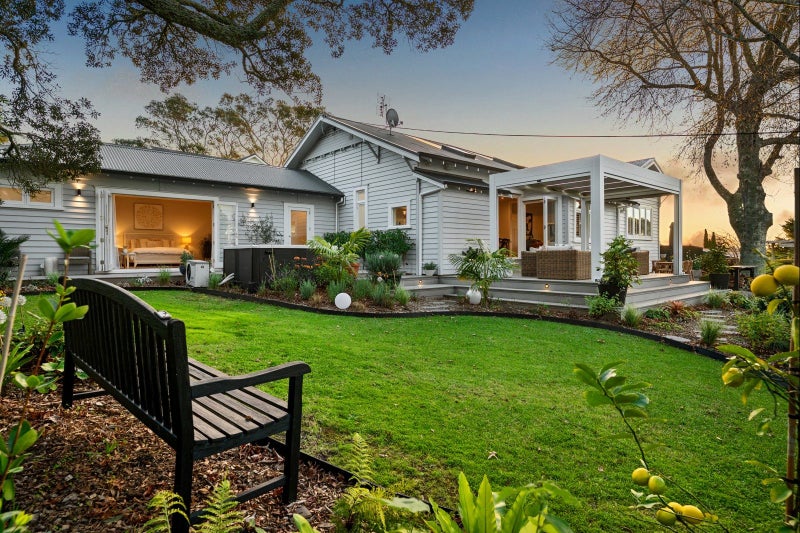 1A Mozeley Avenue, Devonport, Auckland - Carousel 1