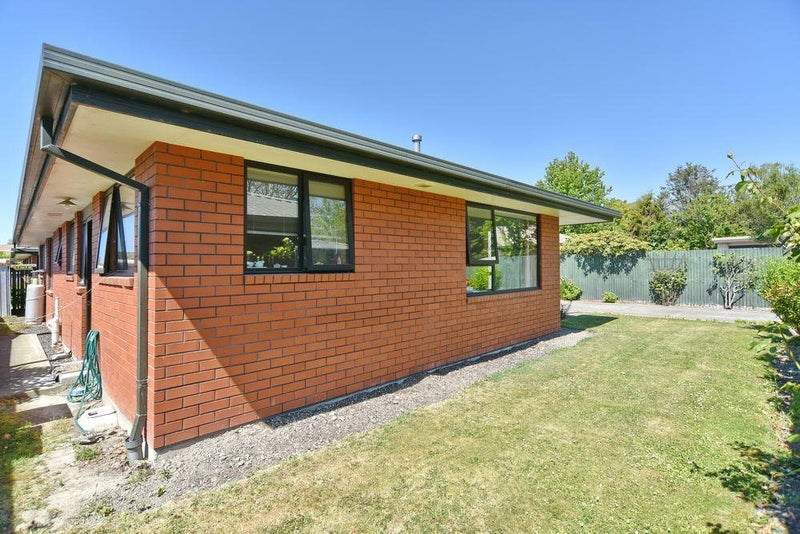 15B Queen Street, Rangiora - Carousel 18