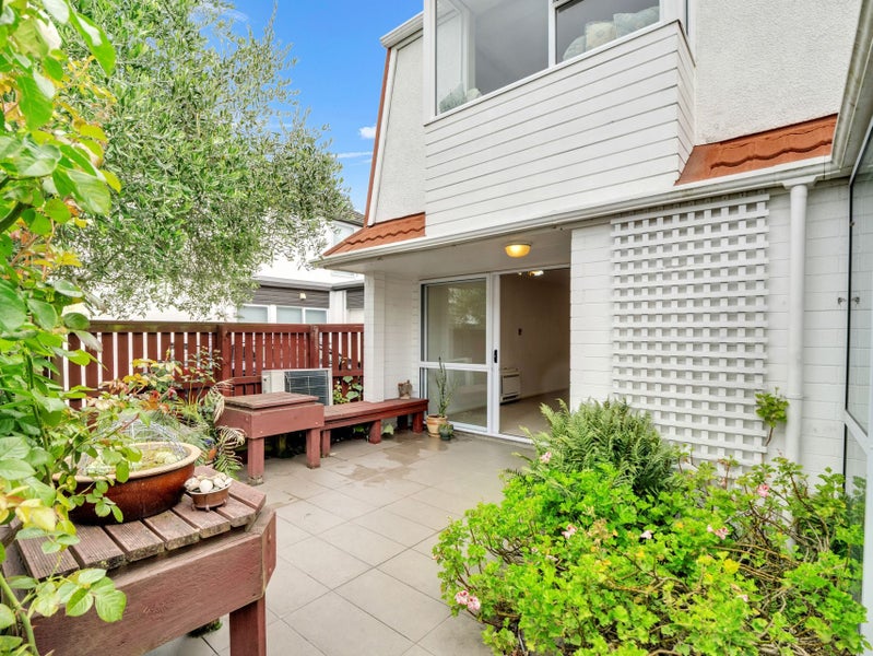 33 Hewitts Road, Merivale, Christchurch - Carousel 2