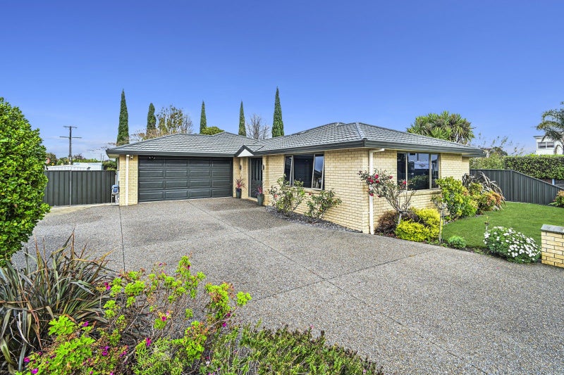 95 Ferry Road, Clive, Clive - Carousel 1