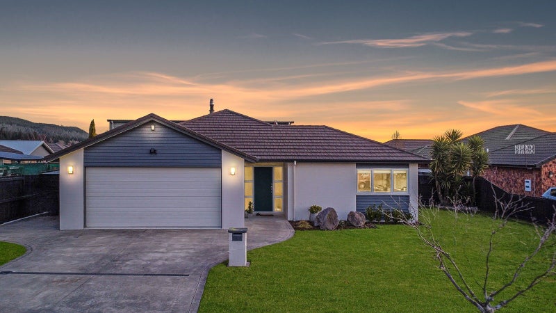 10 Carroll Place, Owhata, Rotorua - Carousel 1