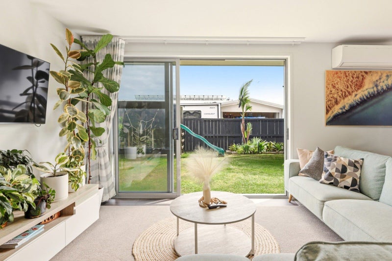 11 Coutts Street, Papamoa Beach, Papamoa - Carousel 2