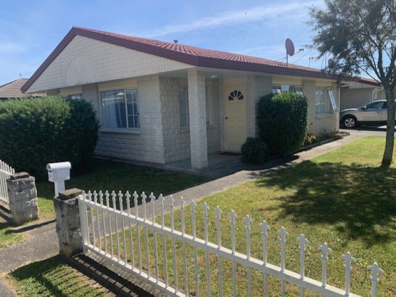 65 Winchester Street, Levin, Levin - Carousel 11