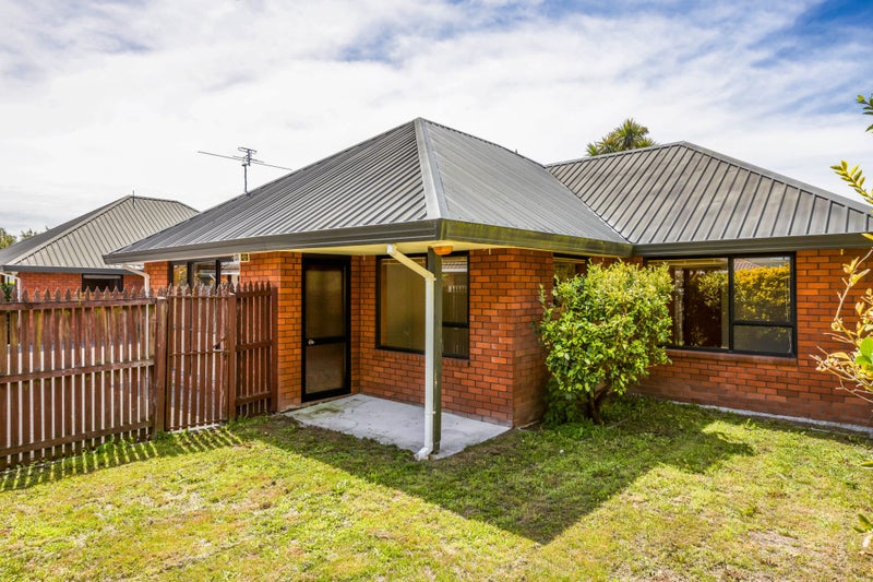2/74 Lowry Avenue, Redwood, Christchurch - Carousel 1