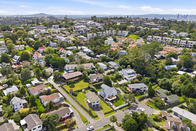 50 Gatman Street, Birkdale, Auckland - Carousel 23