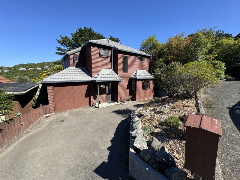57A David Crescent, Karori, Wellington - Carousel 1