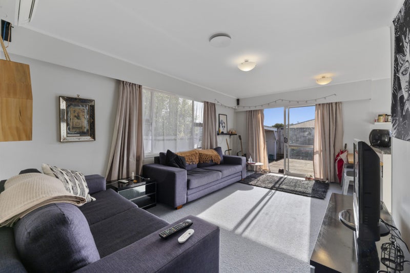 251B Courtenay Street, Strandon, New Plymouth - Carousel 2