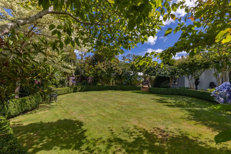 5 Matipo Street, Waikanae - Carousel 2