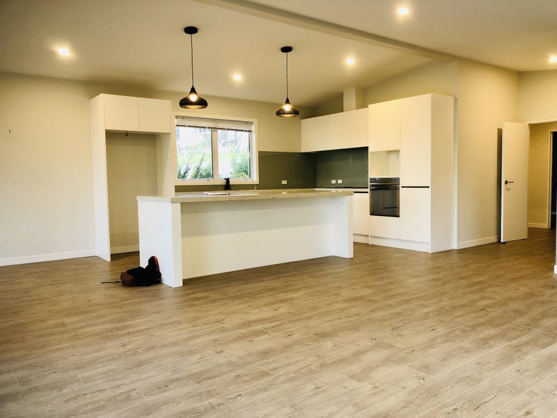 Property Valuation for 15 Beacon Avenue, Campbells Bay, Auckland