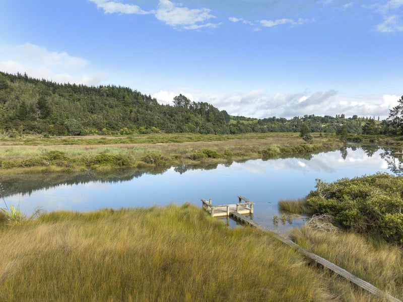 106 Whitby Place, Whangamata, Whangamata - Carousel 2