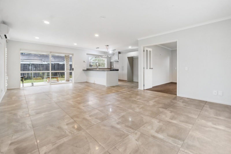 13 Cornwall Place, Karaka, Auckland - Carousel 2