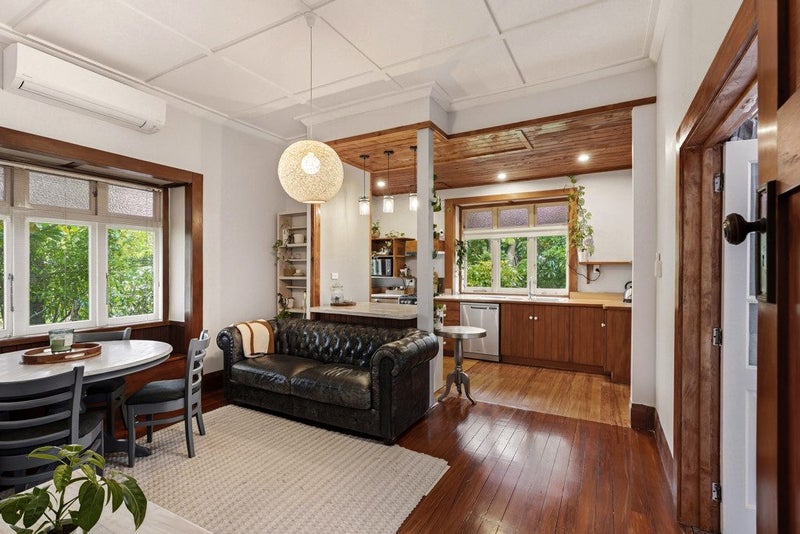 24 Myrtle Street, Hamilton East, Hamilton, Waikato - Carousel 1