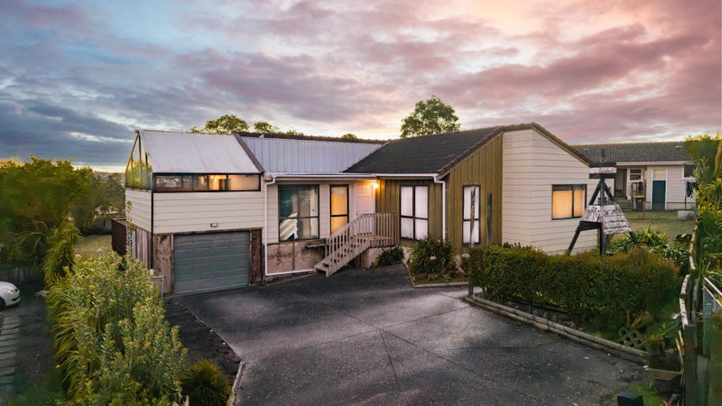 40 West Harbour Drive, West Harbour, Auckland - Carousel 1