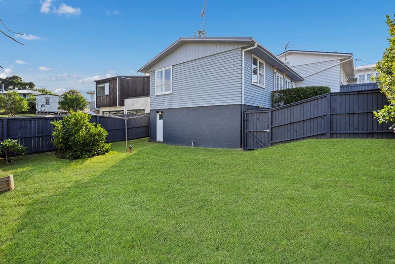 3/3 Epping Street, Glen Innes, Auckland - Carousel 1