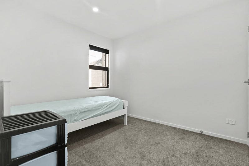 10 Karoro Road, Flat Bush, Auckland - Carousel 13