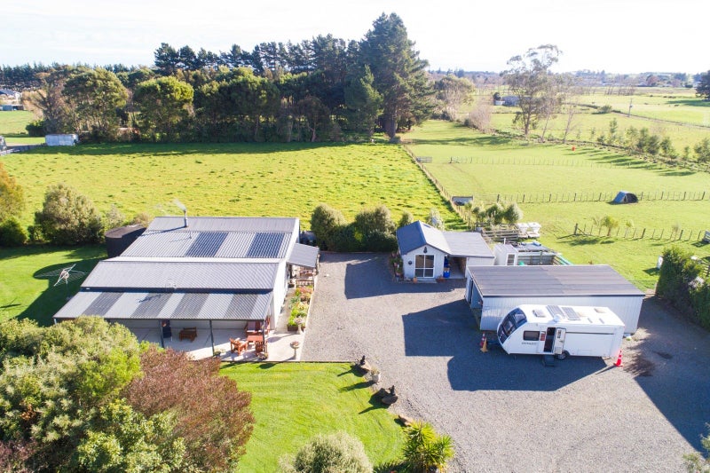 62 Nga Tawa Road, Marton - Carousel 1