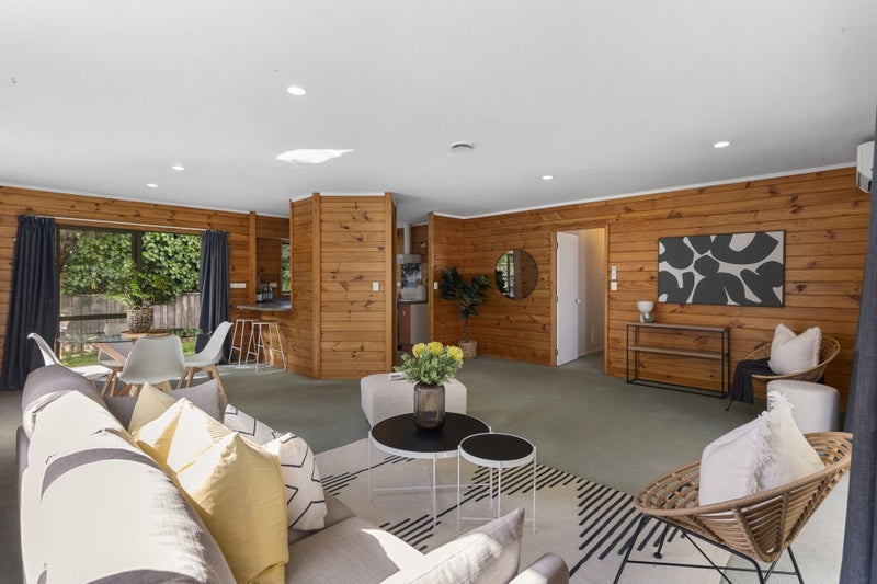 86A Avondale Road, Avondale, Auckland - Carousel 1