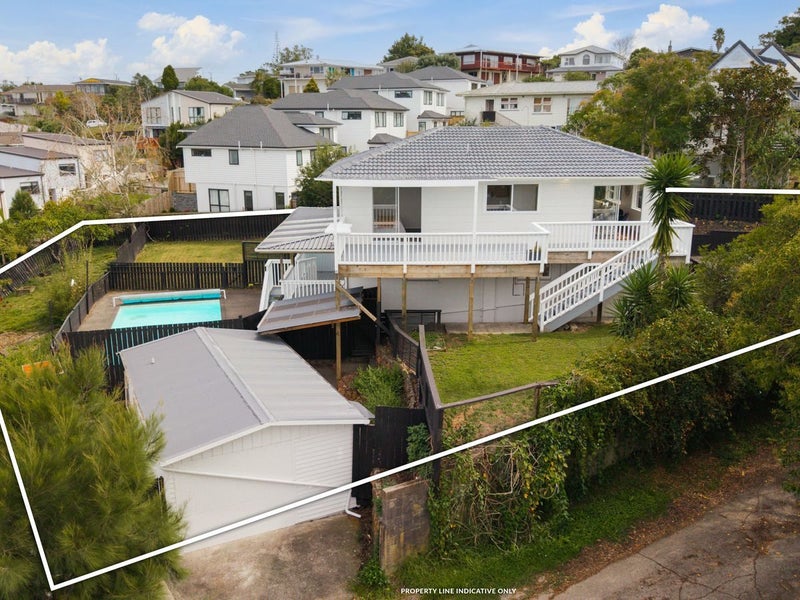 34 Cyclarama Crescent, Massey, Auckland - Carousel 2
