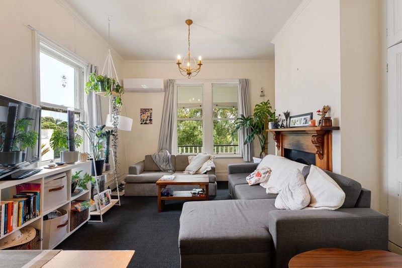 27 Ohiro Road, Aro Valley, Wellington - Carousel 2