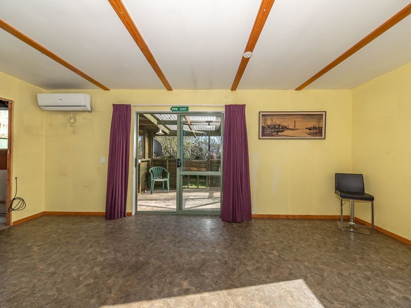 54 Romilly Street, Westport, Westport - Carousel 2