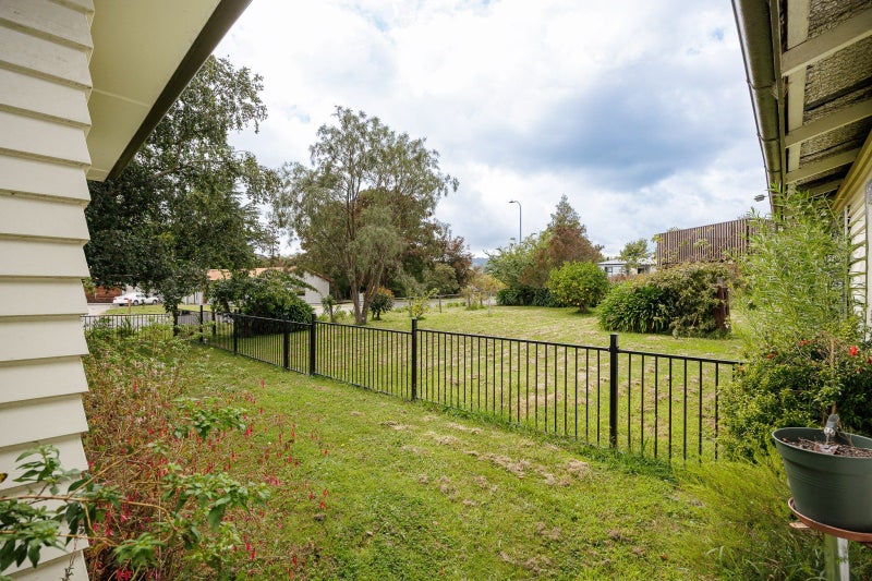 45 Iona Road, Havelock North, Havelock North - Carousel 8