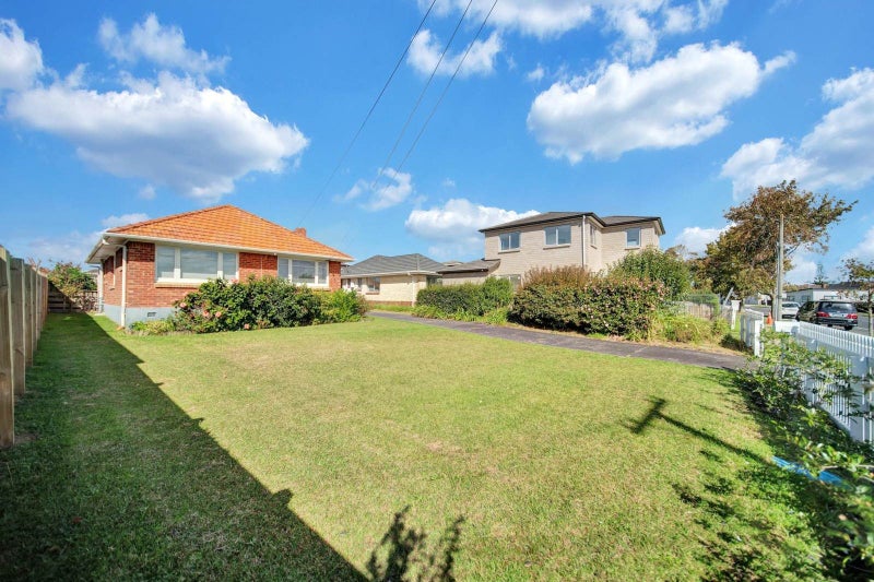 52 Milton Road, Papatoetoe, Auckland - Carousel 1