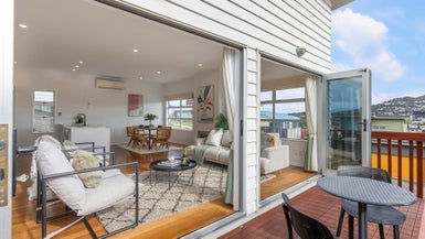 71 Sheridan Terrace, Johnsonville, Wellington - Carousel 1