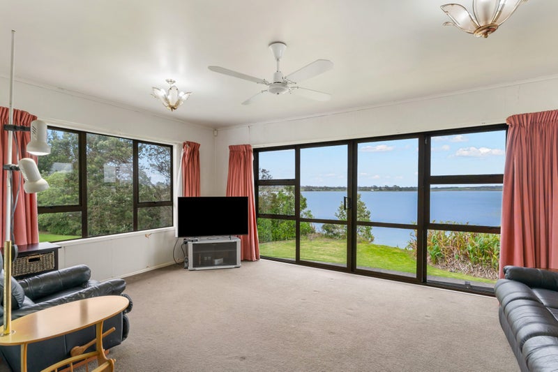 23 Hoylake Place, Wattle Downs, Auckland - Carousel 2