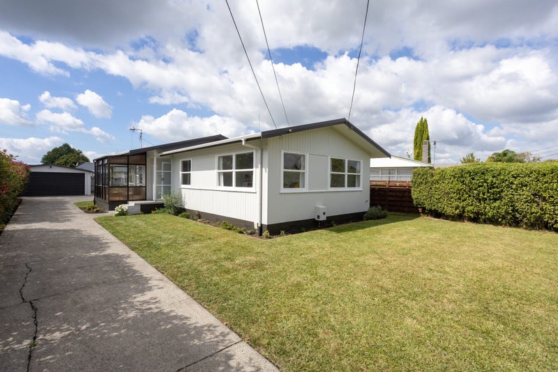 46 Betley Crescent, Fairview Downs, Hamilton - Carousel 1